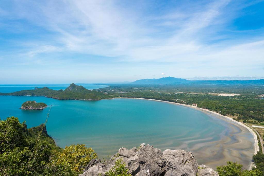 Prachuap Grand Hotel Prachuap Khiri Khan Eksteriør bilde