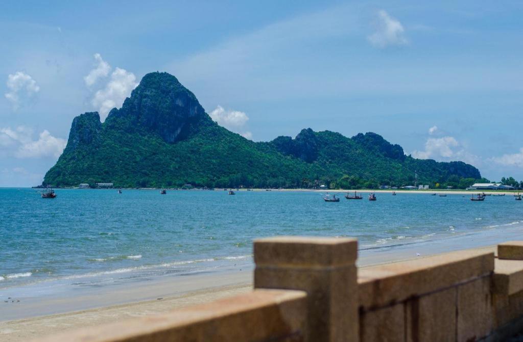 Prachuap Grand Hotel Prachuap Khiri Khan Eksteriør bilde